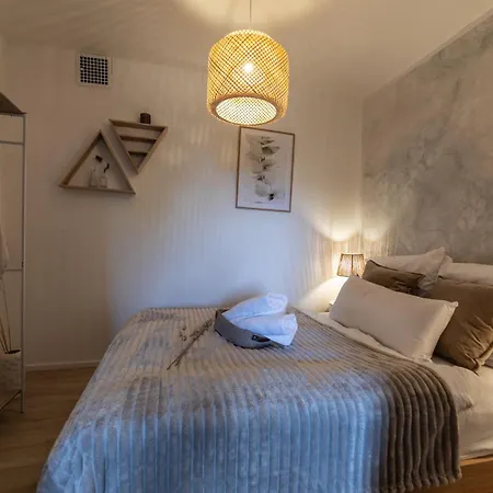 Cozy Ii Luxurioes Moselview Terrasse Garten Netflix 라이웬