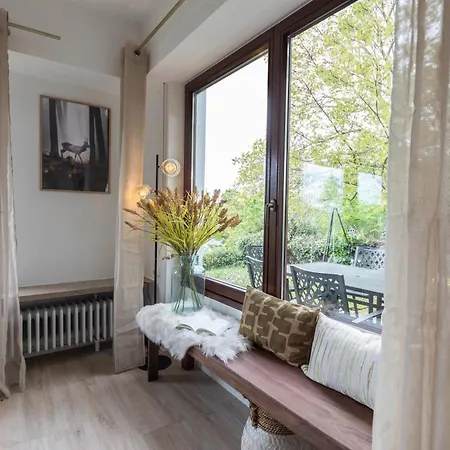 아파트 Cozy Ii Luxurioes Moselview Terrasse Garten Netflix 라이웬