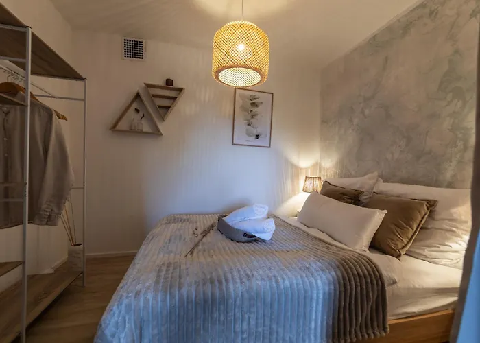 Cozy Ii Luxurioes Moselview Terrasse Garten Netflix 雷温